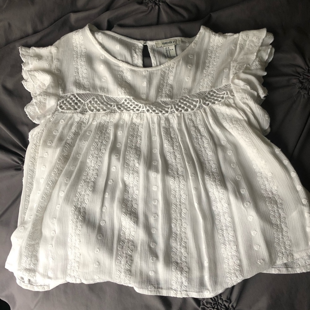 Adorable lace detailed crop top